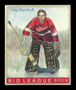Picture, Helmar Brewing, Helmar R319 Hockey Card # 20, Terry SAWCHUCK, Full goalie gear, leaning forward, Detroit Red Wings